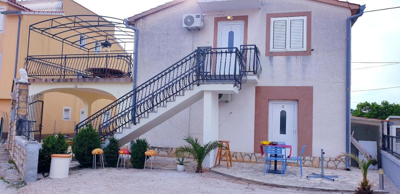Apartmani "Alma" 1