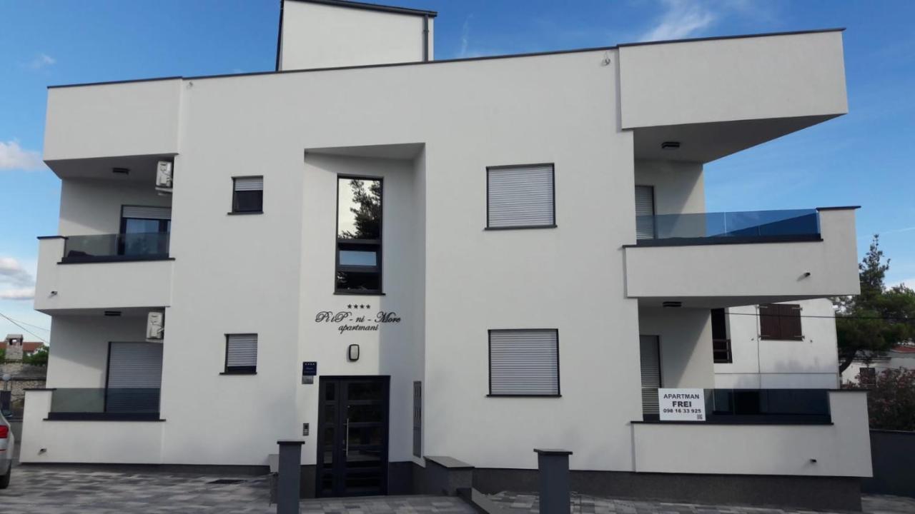 Apartments Piip-Ni-More 1