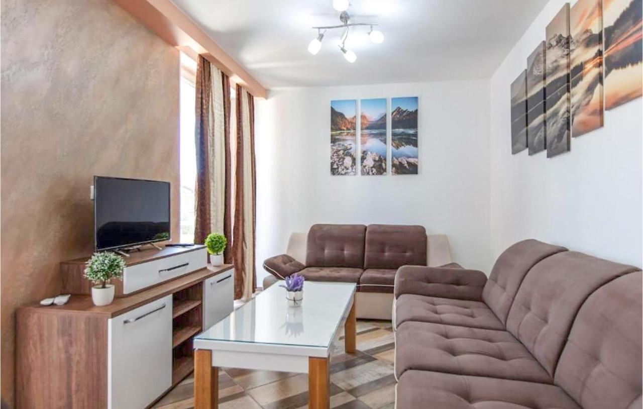 2 Bedroom Amazing Apartment in Vodice 2