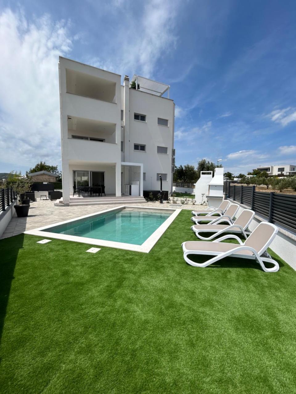 Vila Vasilj Dein Eigener Pool Oder Dein Eigener Whirlpool Mit Aussicht, Dein Urlaub, Deine Privatsphare, Deine Wahl