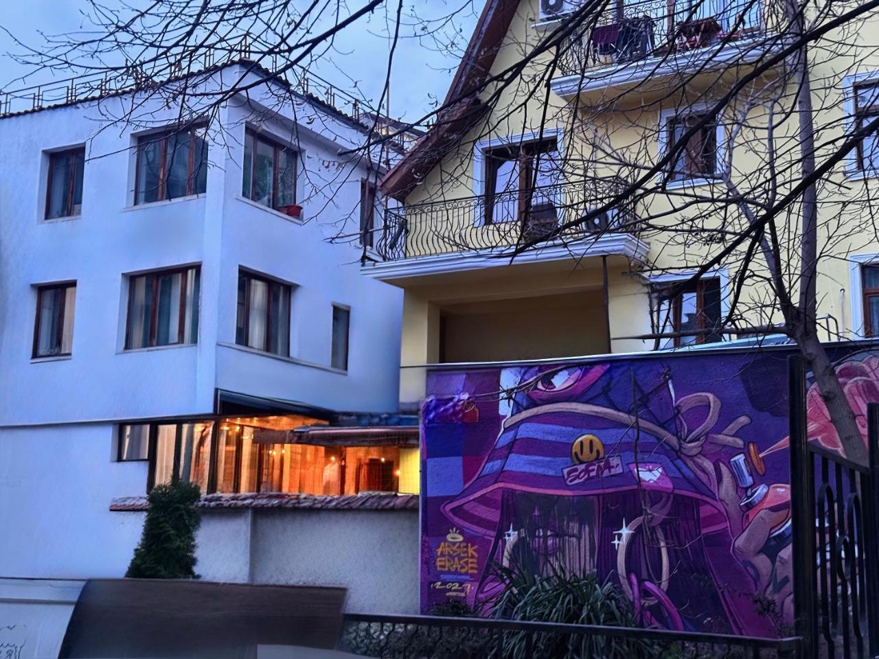Veni Rooms Guest House 2