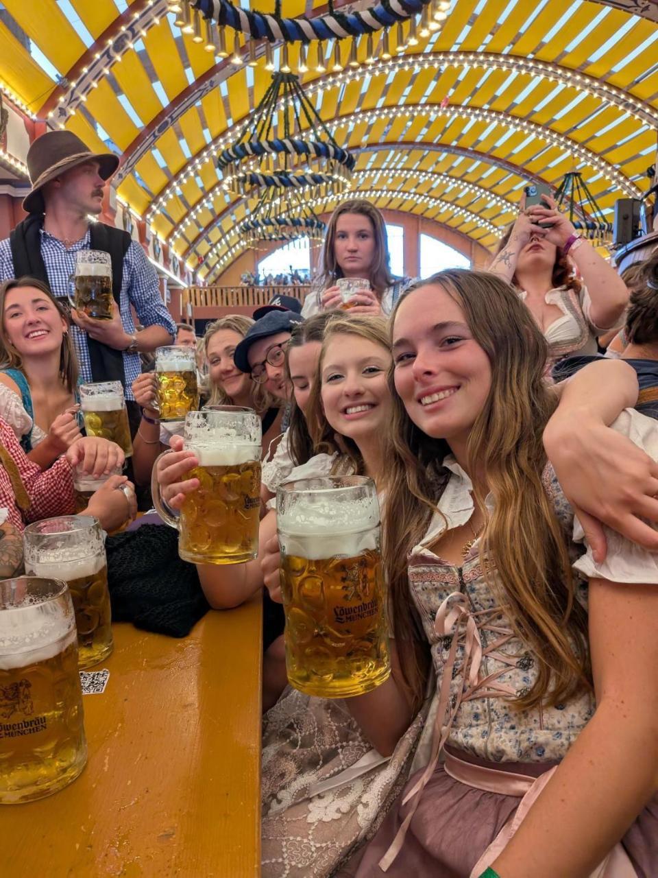 Beer Base-Camp 'Basic Package' Oktoberfest Camping 2