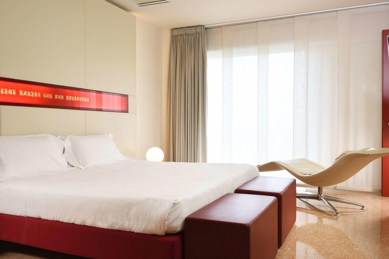 Unahotels Bologna Centro 1