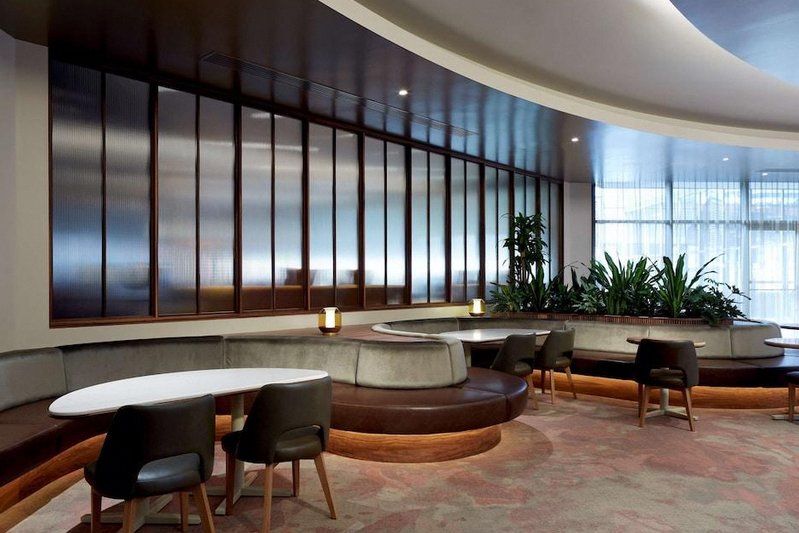 Doubletree by Hilton Montreal