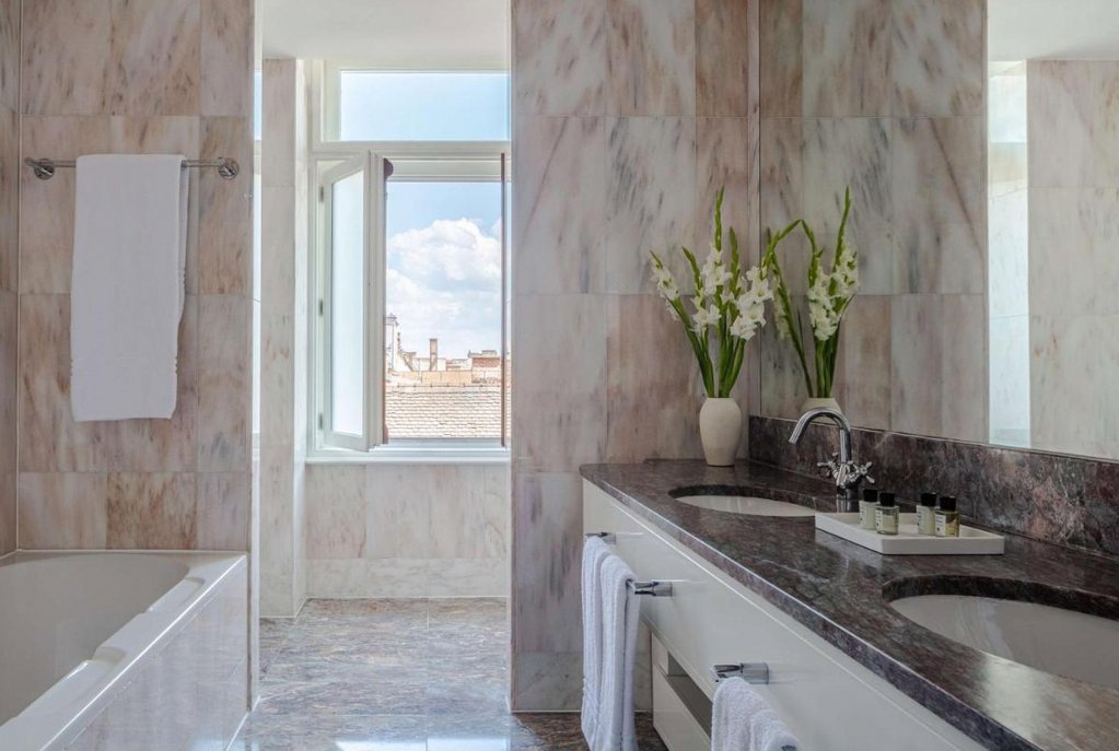 Anantara New York Palace Budapest Hotel 2