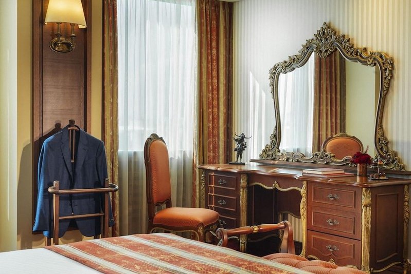 Grand Hotel Sofia 1