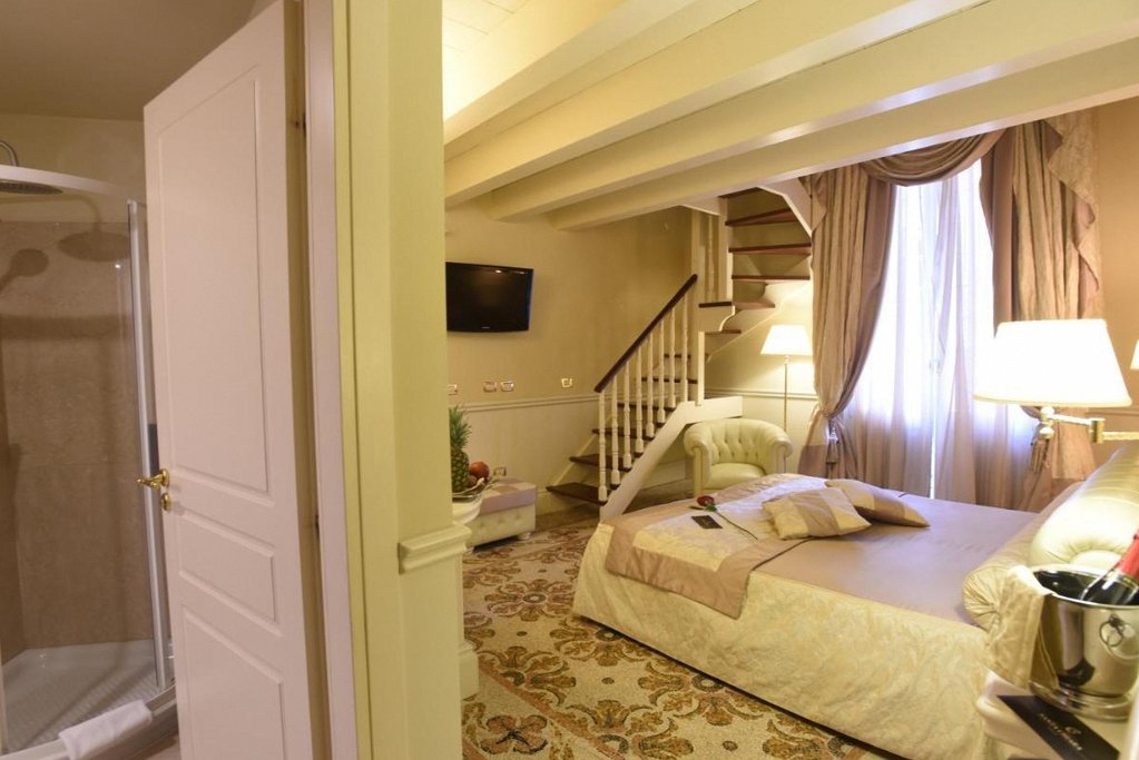 Santa Chiara Suite 1