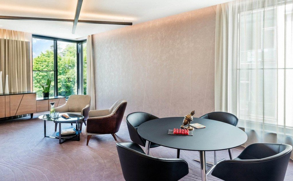 Le Meridien Hotel Hamburg 1