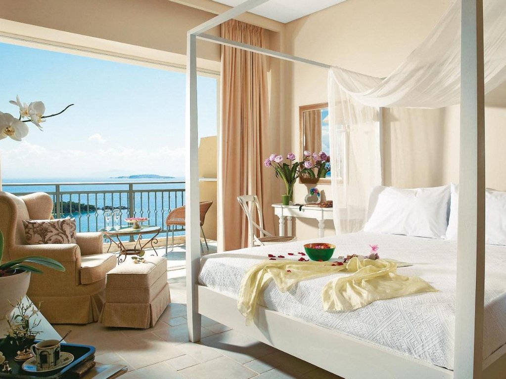 Grecotel Eva Palace 1