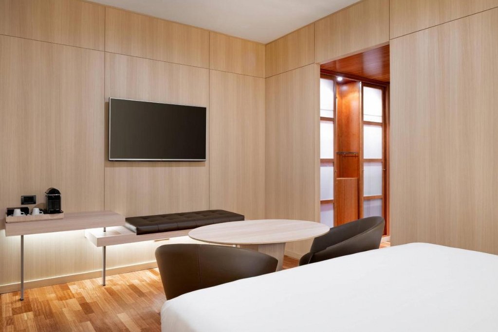 AC Hotel Malaga Palacio 1