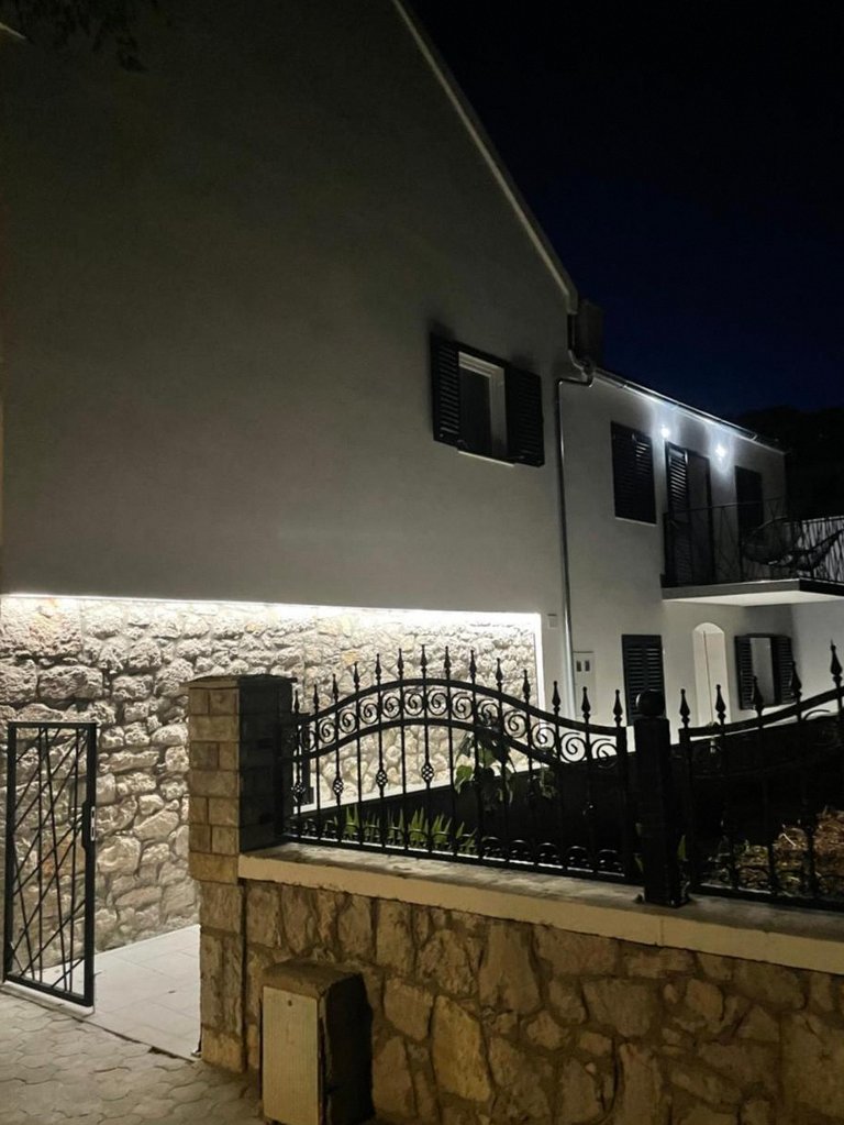 Tisno Central Apartments 2 2