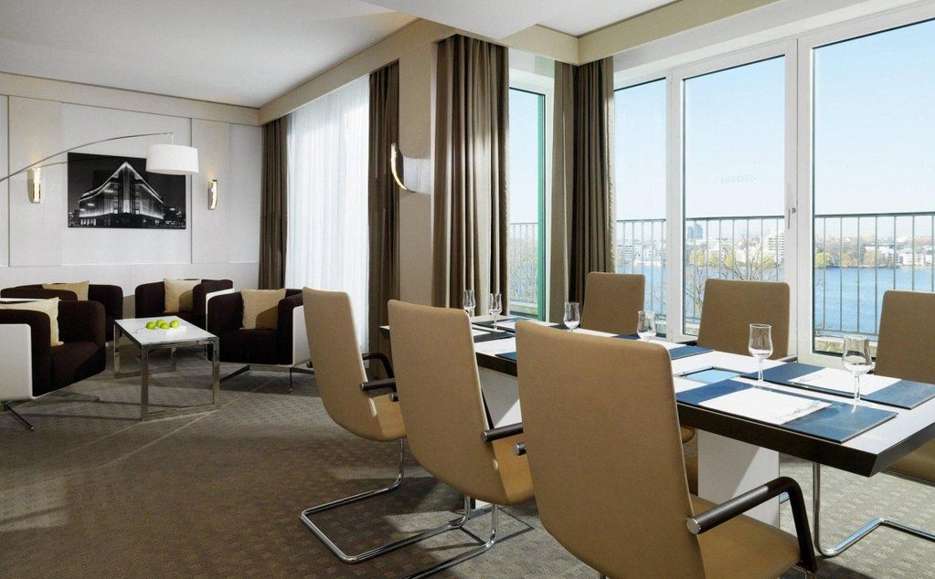 Le Meridien Hotel Hamburg 2