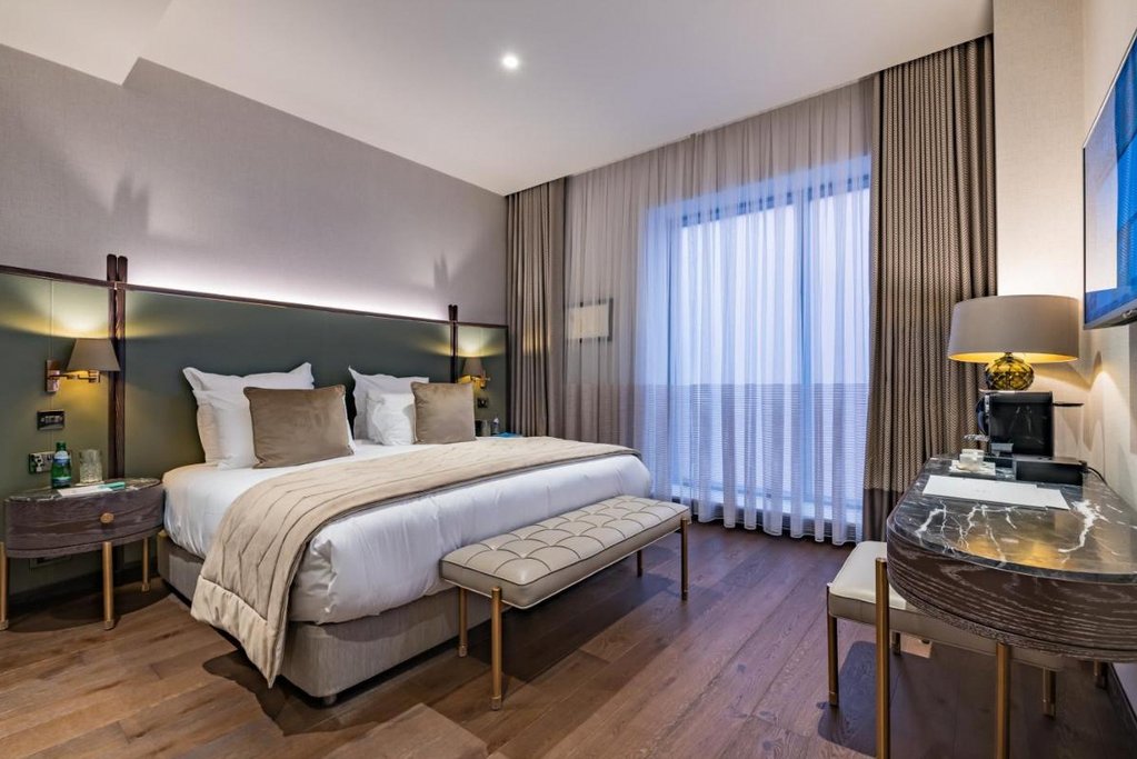 Stock Exchange Hotel 1
