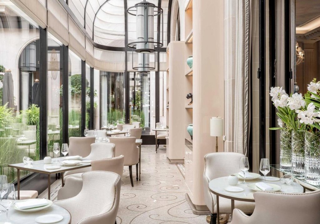 Four Seasons Hotel George V 2