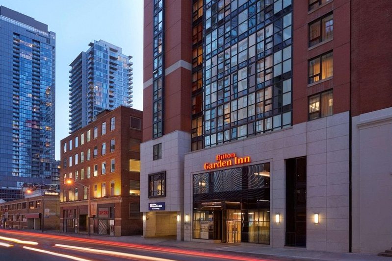 Revery Toronto Downtown, Curio Collection by Hilton