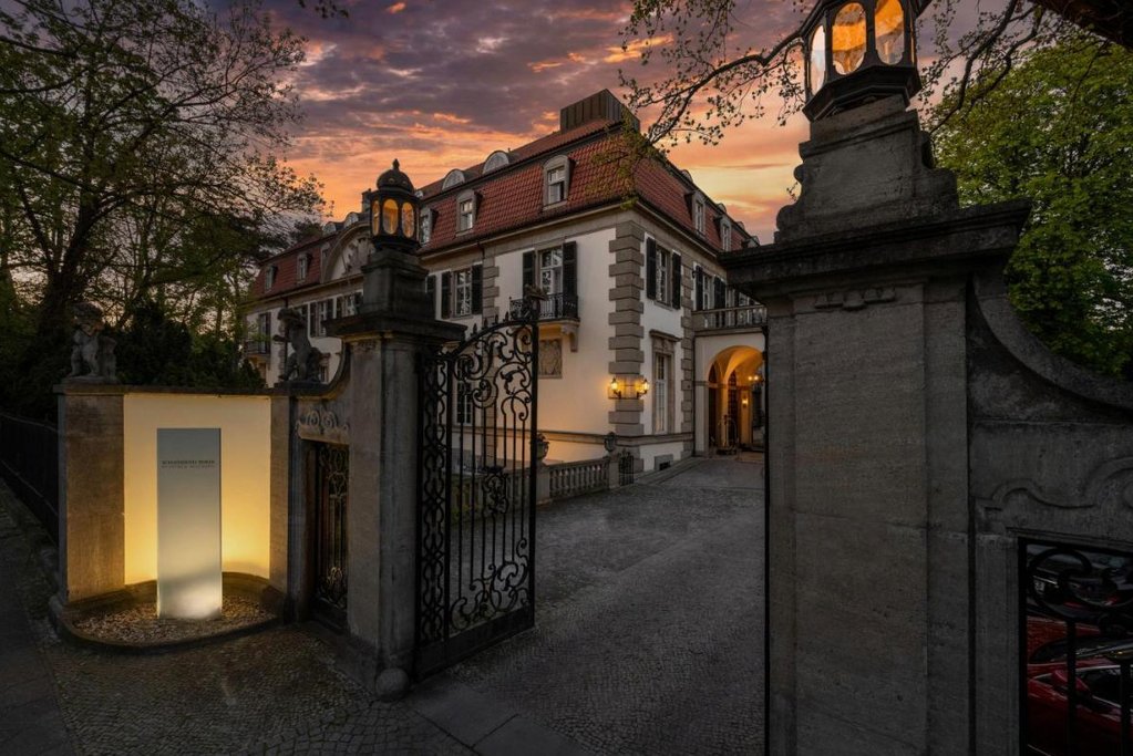 Schlosshotel Berlin by Patrick Hellmann 1