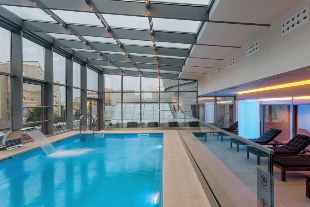 Sheraton Bucharest Hotel 1