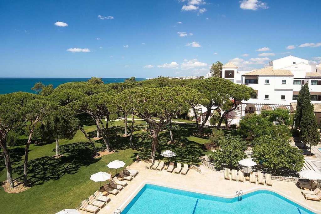 Pine Cliffs Hotel, a Luxury Collection Resort, Algarve