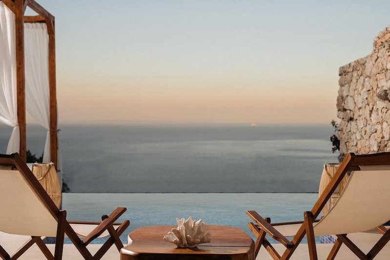 Emerald Villas & Suites 2
