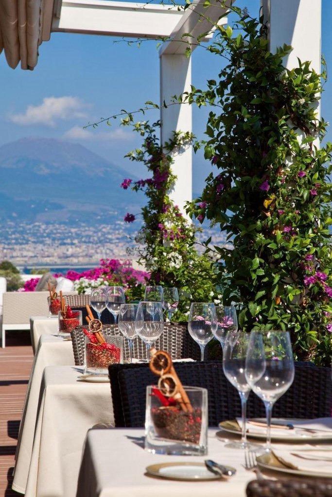 Grand Hotel Vesuvio 2