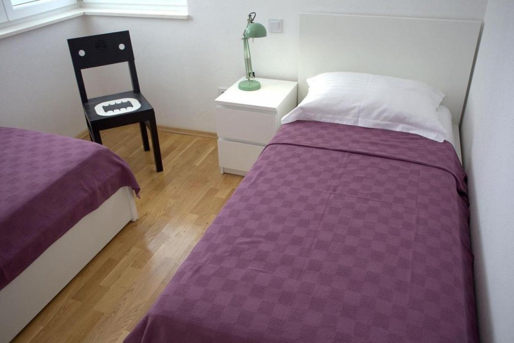 Olive Place 2