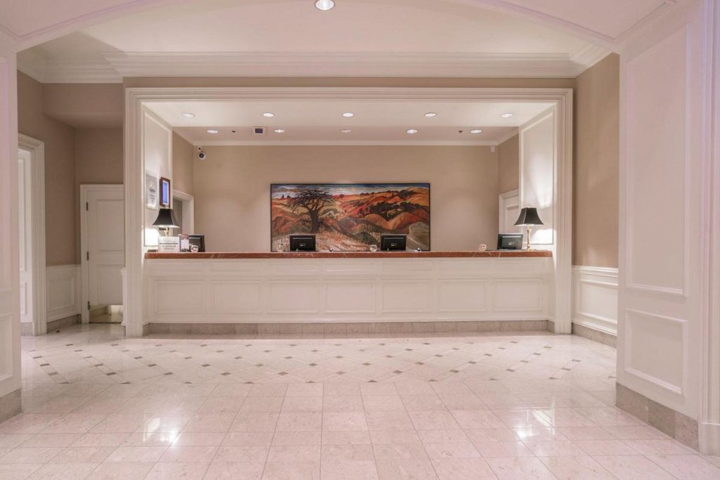 The Sutton Place Hotel Vancouver 2