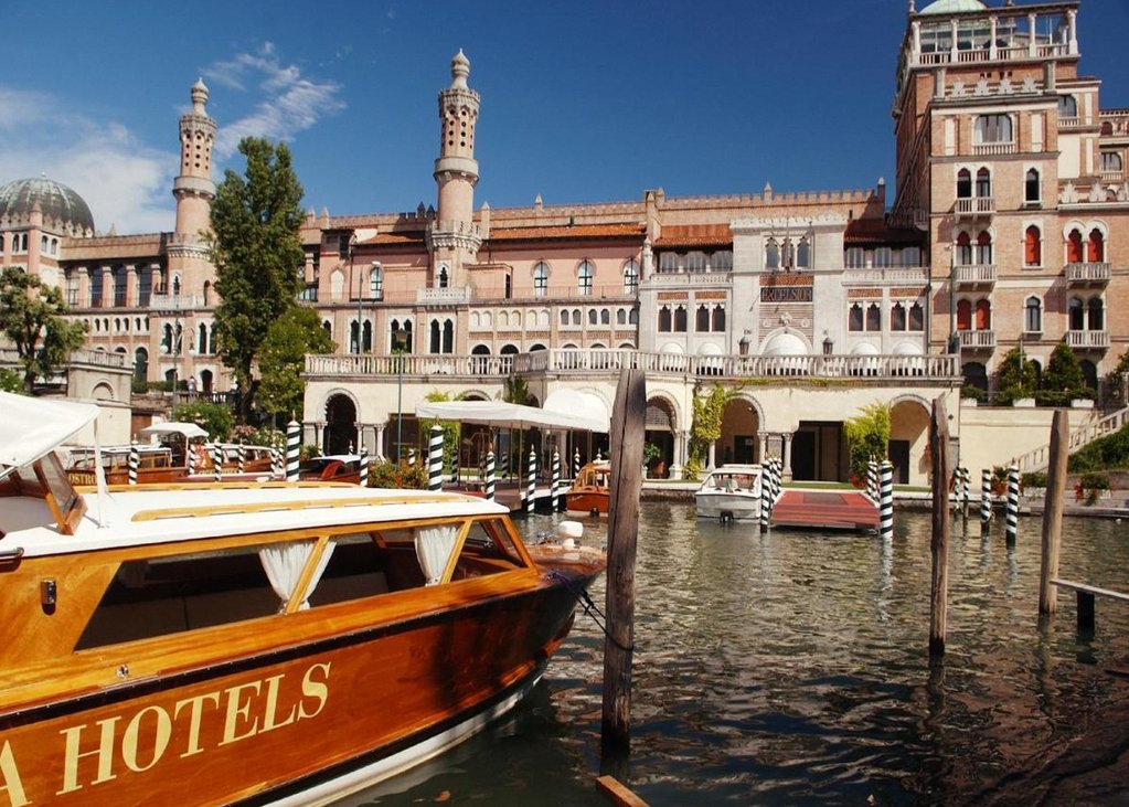 Hotel Excelsior 2