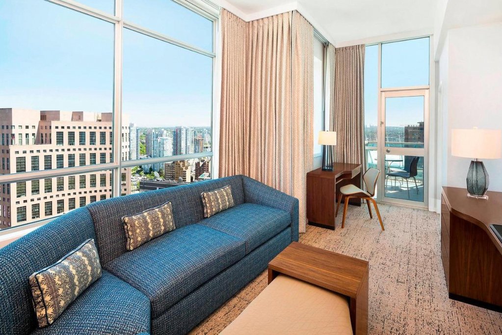 Hilton Vancouver Downtown 1