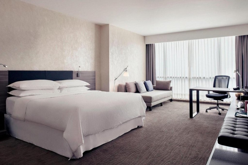 Wyndham Monterrey Ambassador Centro