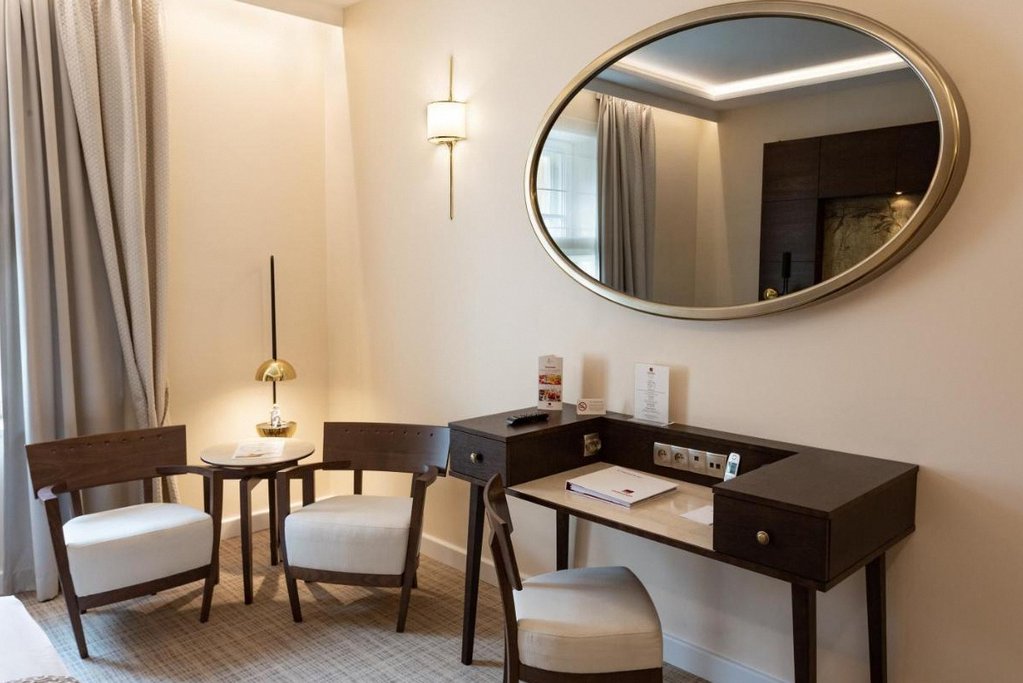 Mamaison Hotel Le Regina Warsaw 2