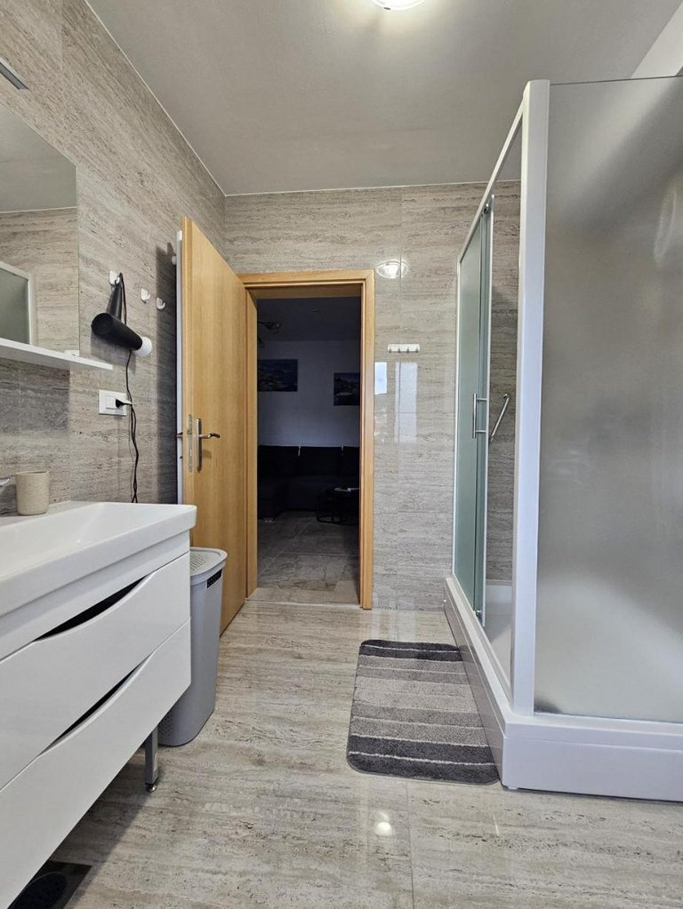 Apartments Bonis I 2
