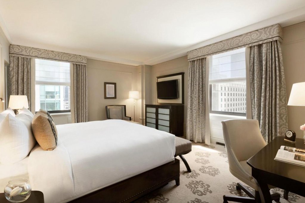 Fairmont Hotel Vancouver 1