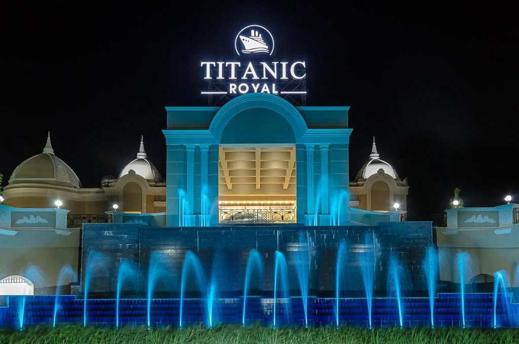 Titanic Royal