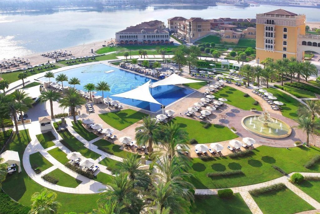 The Ritz-Carlton Abu Dhabi Grand Canal