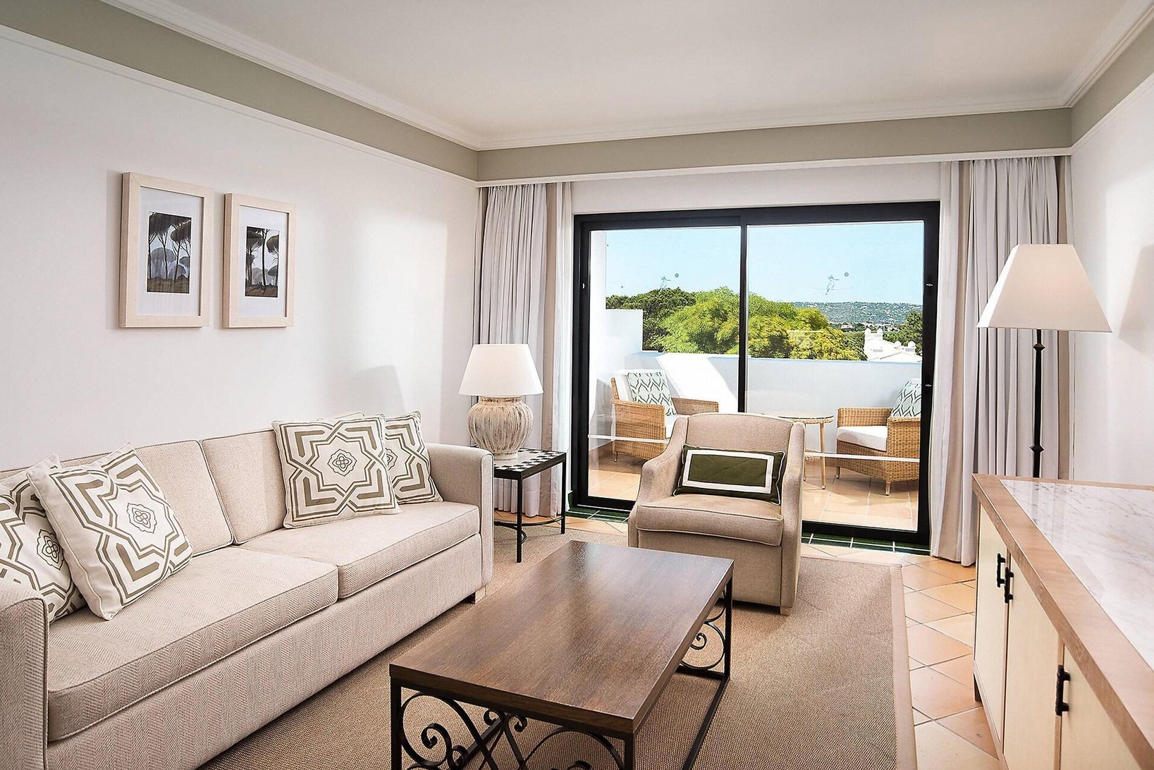 Pine Cliffs Resort 1