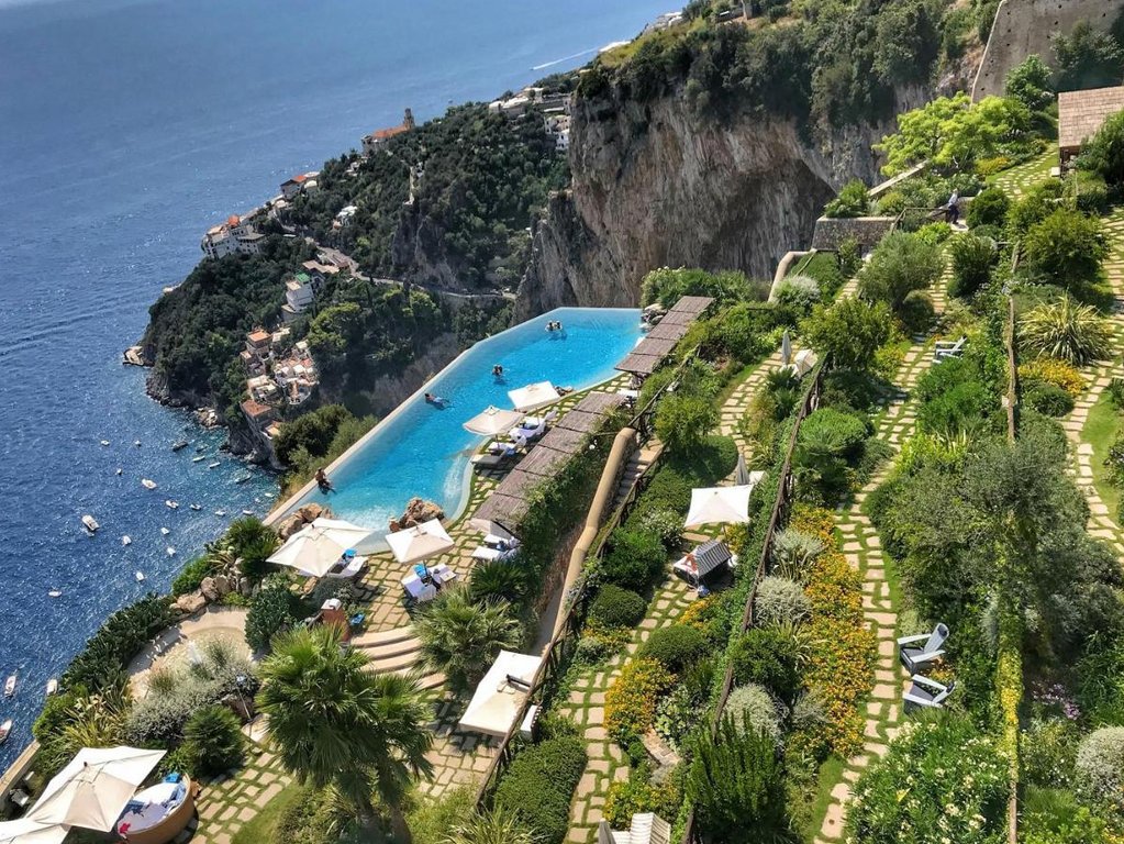 Monastero Santa Rosa Hotel & SPA