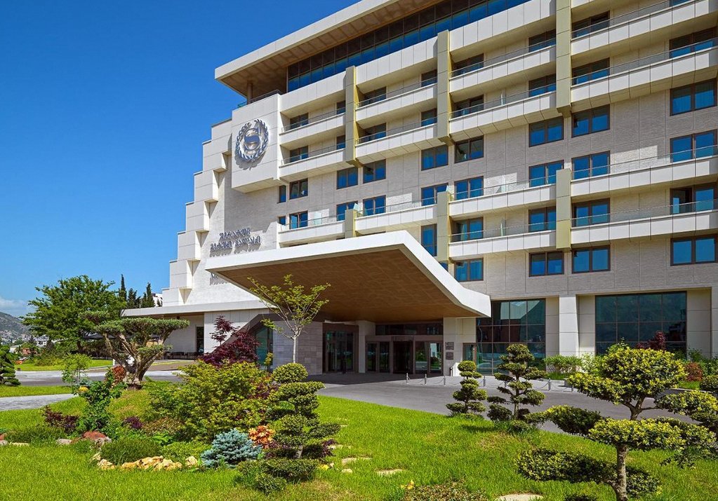 Sheraton Grand Tbilisi Metechi Palace