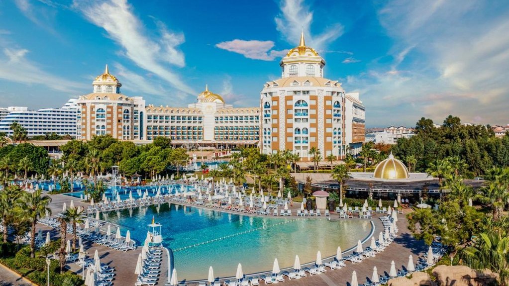 Delphin Be Grand Resort