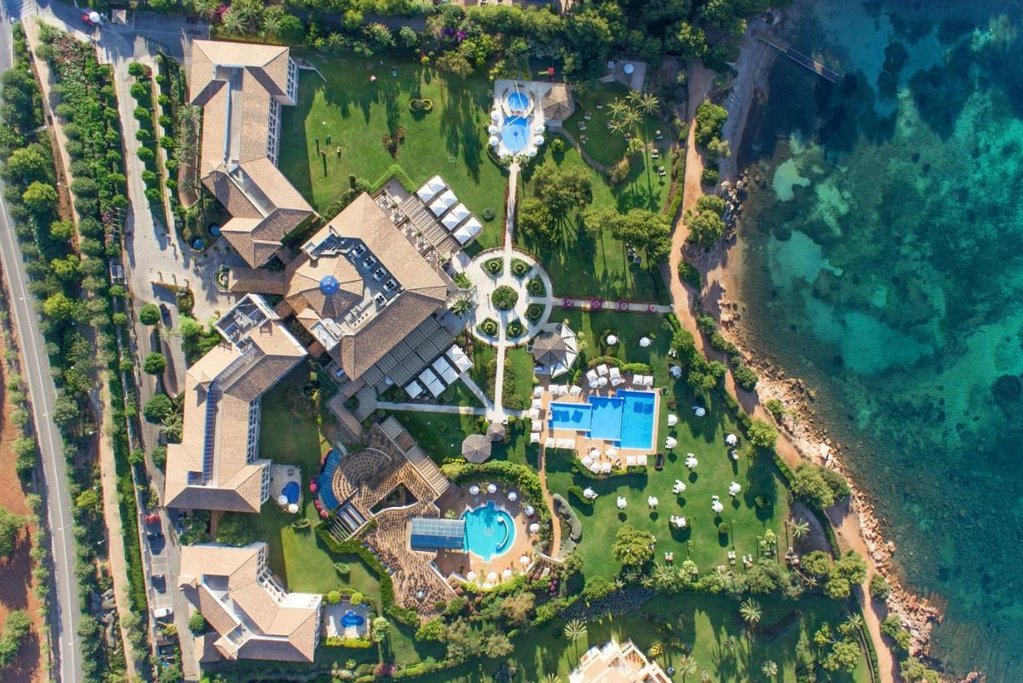 The St. Regis Mardavall Mallorca Resort 1