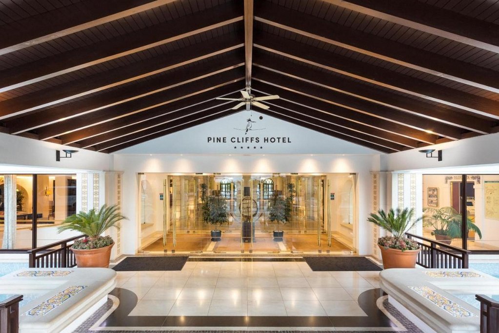 Pine Cliffs Hotel, a Luxury Collection Resort, Algarve 1