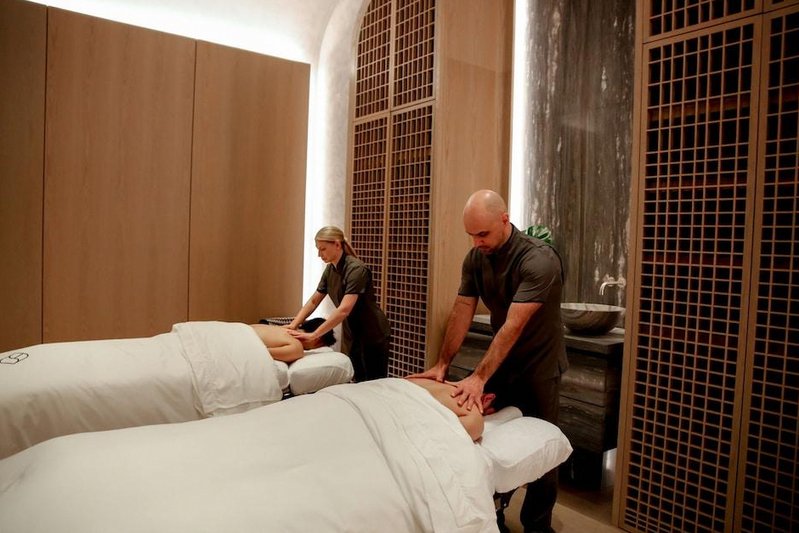 Fairmont Century Plaza Gold Experience 2