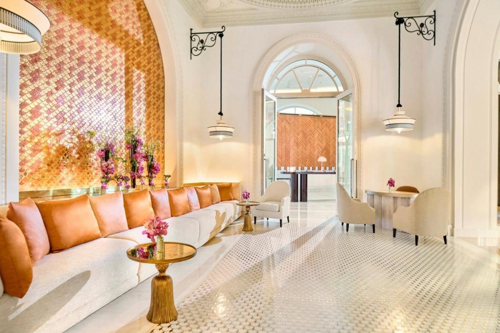 Carlton Cannes 1