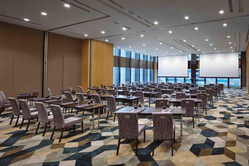 Sofitel Singapore City Centre 1