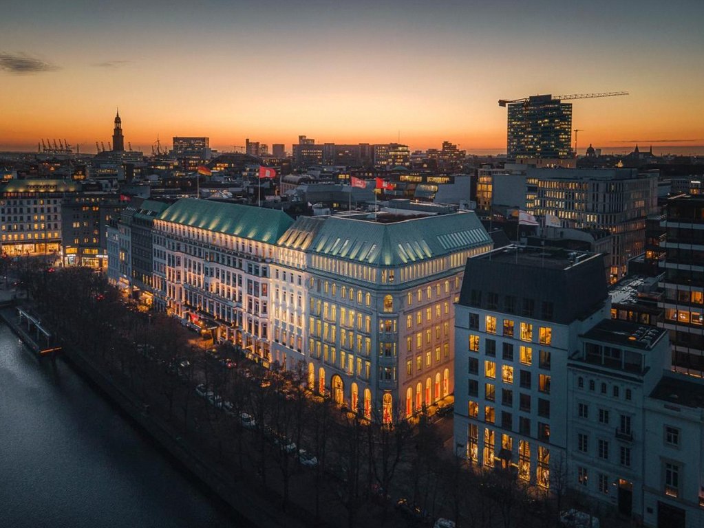 Fairmont Hotel Vier Jahreszeiten