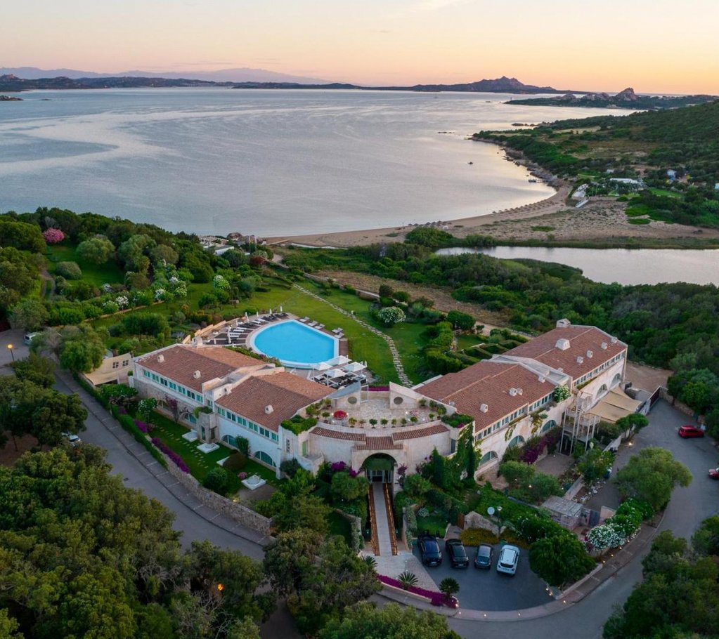 L'ea Bianca Luxury Resort