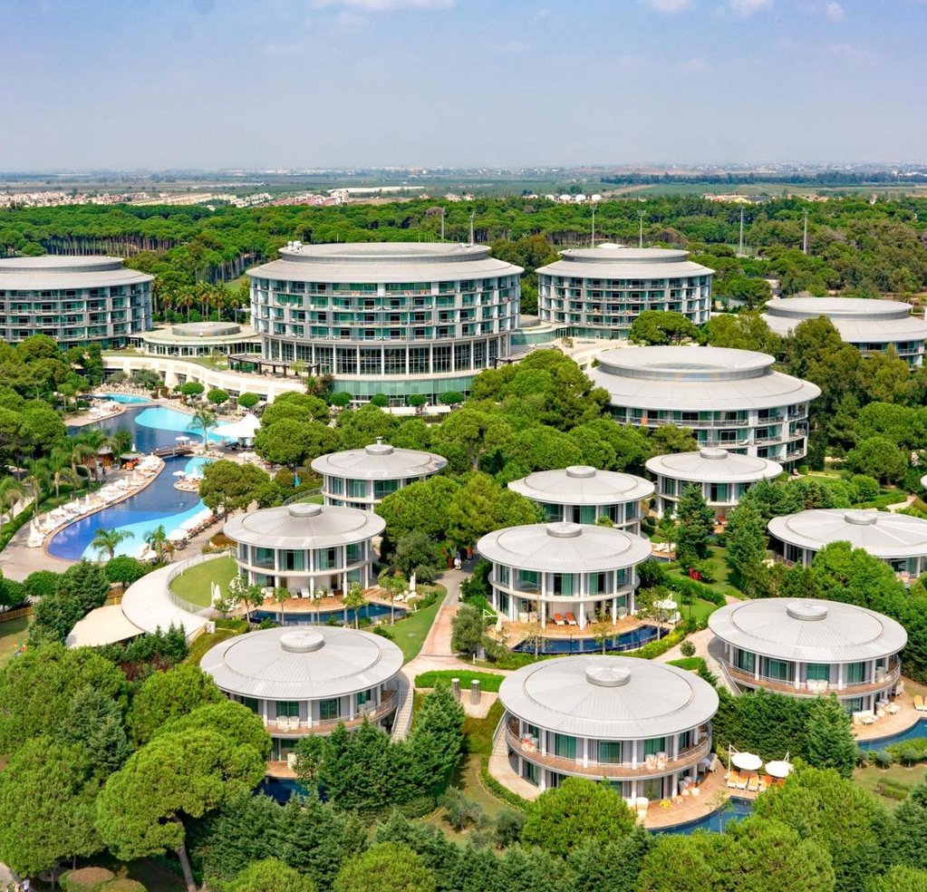 Calista Luxury Resort