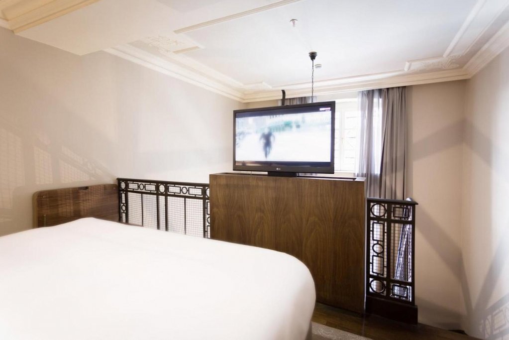 The Bank Hotel Istanbul 2