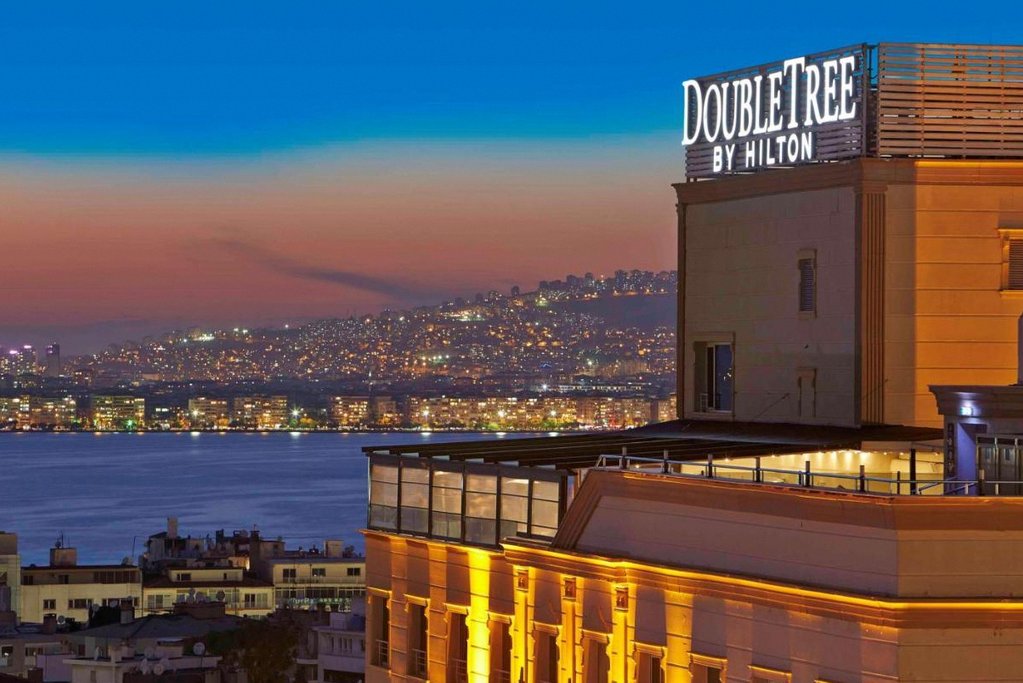 Doubletree by Hilton Hotel Izmir - Alsancak