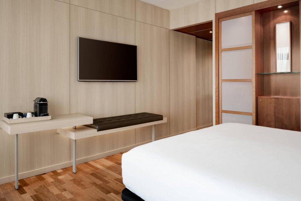 AC Hotel Malaga Palacio 2