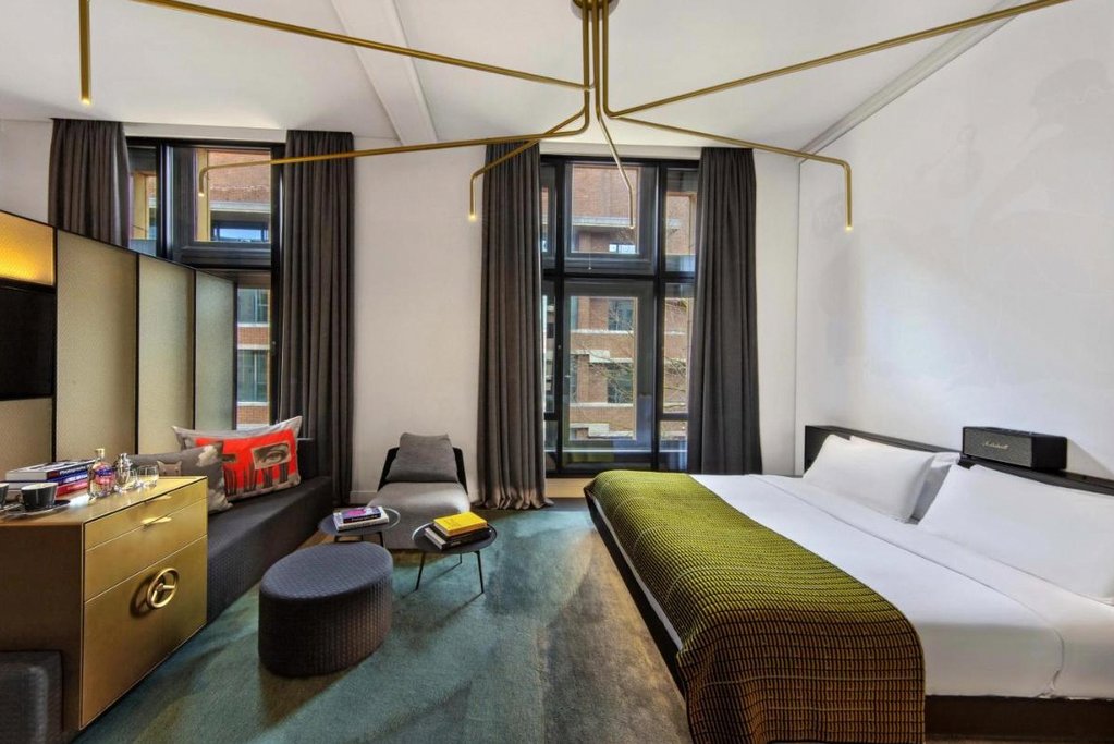 W Amsterdam 2